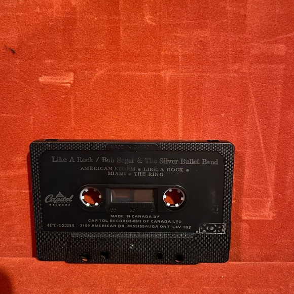 Vintage Bob Seeger & The Silver Bullet Band Like A Rock  1986 EMI Cassette Tape - Picture 4 of 5